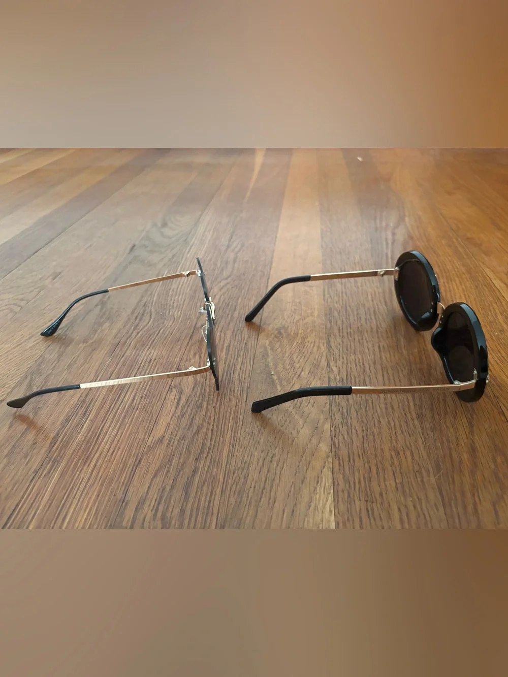 Fun Novelty Sunglasses - Dripping Heart & Astrology